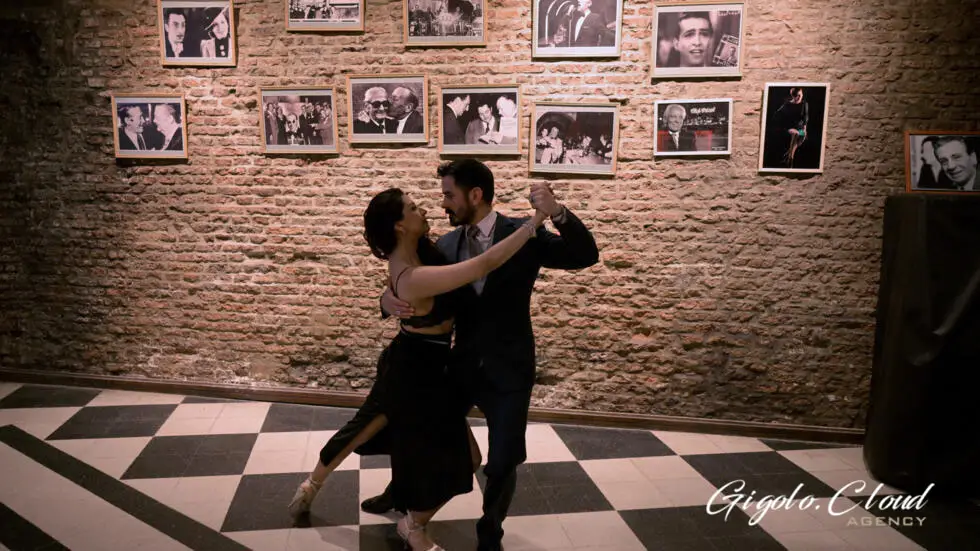 Taxi Dancer: accompagnatori ballerini una nuova figura professionale