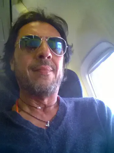 Accompagnatore gigolo Ispanico