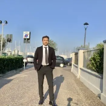 Accompagnatore gigolo Eros