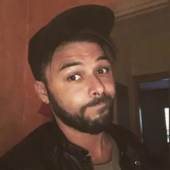 Accompagnatore gigolo Fonzy1981