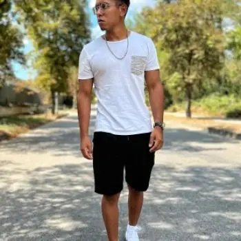 Accompagnatore gigolo Rodrigo