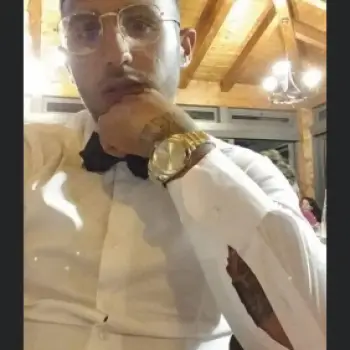 Accompagnatore gigolo Domino23