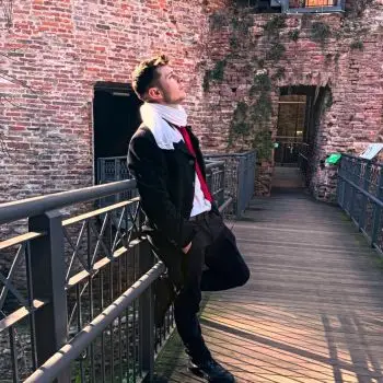 Accompagnatore gigolo Giusseppe 