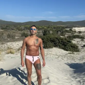 Accompagnatore gigolo Simone