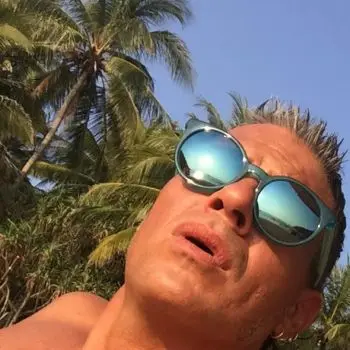 Accompagnatore gigolo Cico