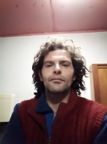 Accompagnatore gigolo Carlomar