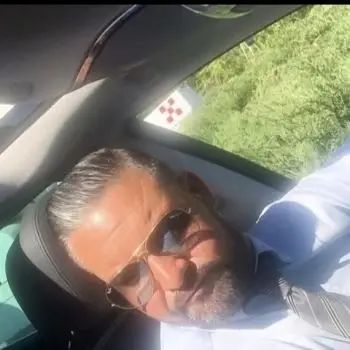 Accompagnatore gigolo Oscar.Pr