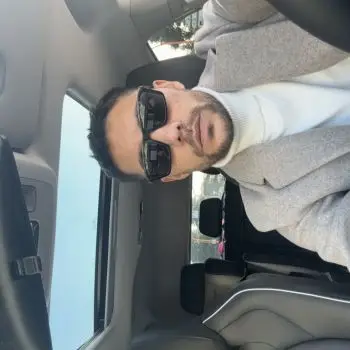 Accompagnatore gigolo Jonathan