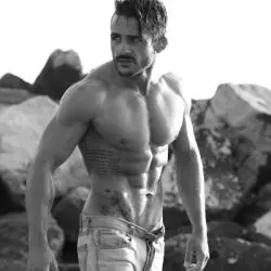 Accompagnatore gigolo Vladimir92