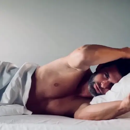 Accompagnatore gigolo Etienne