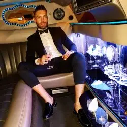 Accompagnatore gigolo Ricky!