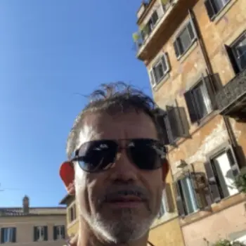 Accompagnatore gigolo Luis