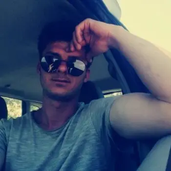 Accompagnatore gigolo Ernest