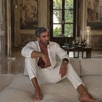 Accompagnatore gigolo Luca