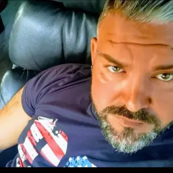 Accompagnatore gigolo Oscar.Pr