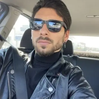Accompagnatore gigolo Paolo