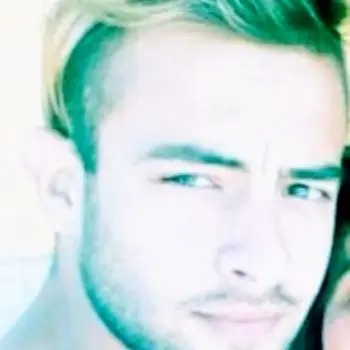 Accompagnatore gigolo Tuccino