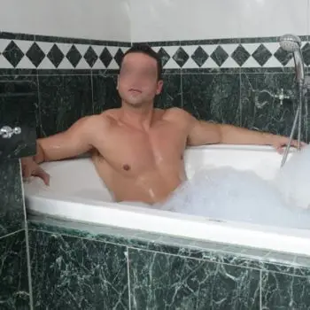 Accompagnatore gigolo Denny