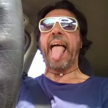 Accompagnatore gigolo Ispanico