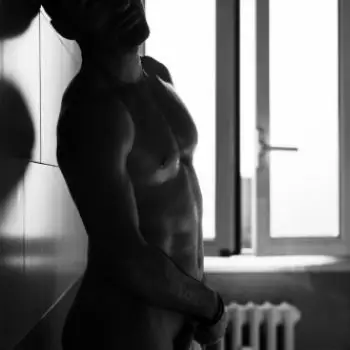 Accompagnatore gigolo Mickyy