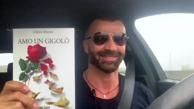 Amo un gigolo di Chiara Minore: L'amore oltre il giudizio