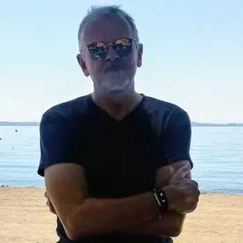 Accompagnatore gigolo Jules
