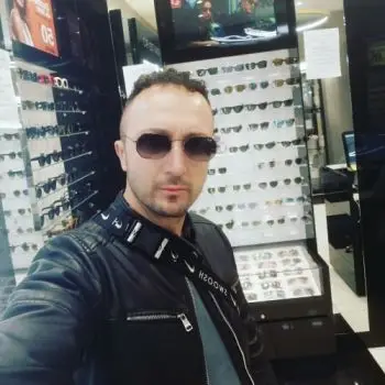Accompagnatore gigolo Ragos