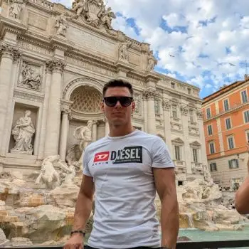 Accompagnatore gigolo Alex Puro