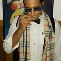 Accompagnatore gigolo Themer Black