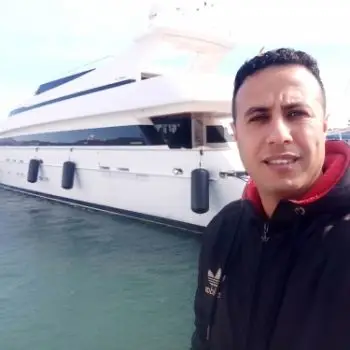 Accompagnatore gigolo Ali