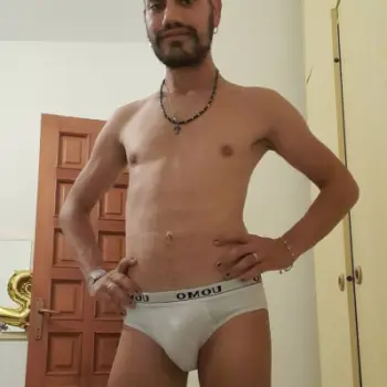 Accompagnatore gigolo Mrniky