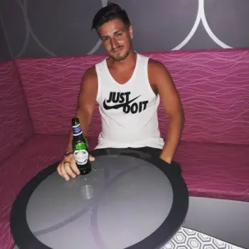 Accompagnatore gigolo Savio