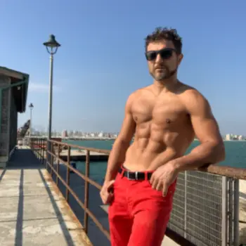 Accompagnatore gigolo Eros