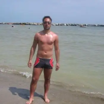 Accompagnatore gigolo Micheal79