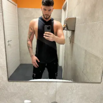 Accompagnatore gigolo Diego