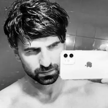 Accompagnatore gigolo James