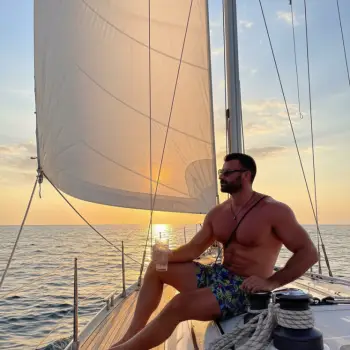 Accompagnatore gigolo Roy