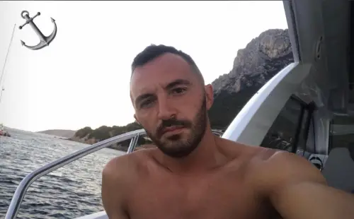 Accompagnatore gigolo Alegas