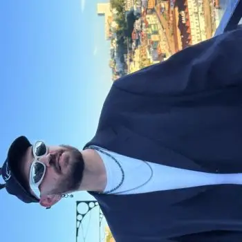 Accompagnatore gigolo Gian