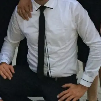 Accompagnatore gigolo Demor