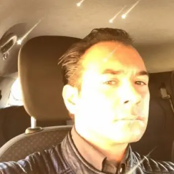 Accompagnatore gigolo Roben