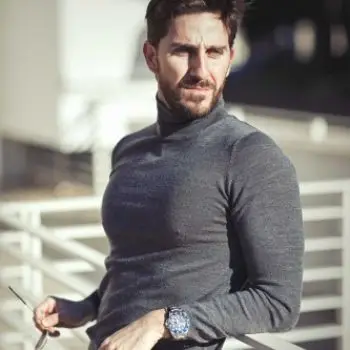 Accompagnatore gigolo Kris