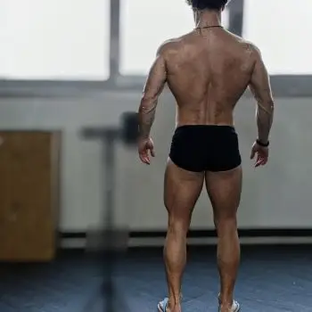 Accompagnatore gigolo M.