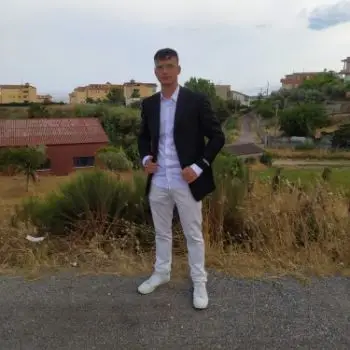 Accompagnatore gigolo Alex23