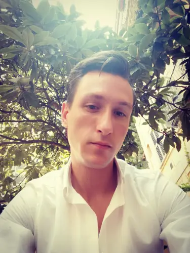 Accompagnatore gigolo Cassandro