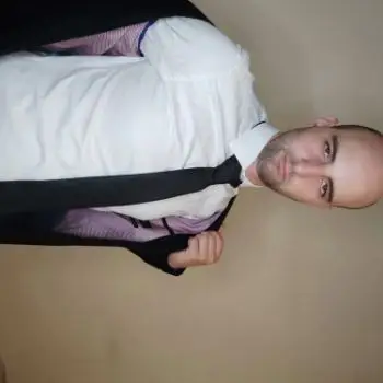 Accompagnatore gigolo Knight94