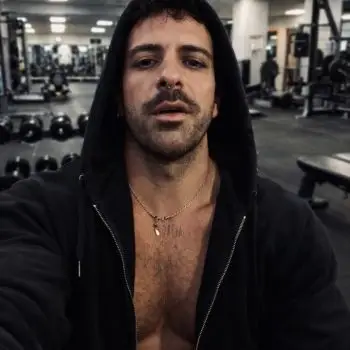 Accompagnatore gigolo David