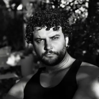 Accompagnatore gigolo Konstantino