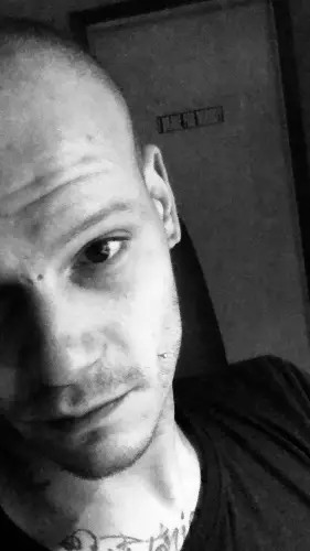 Accompagnatore gigolo Badtattooboy