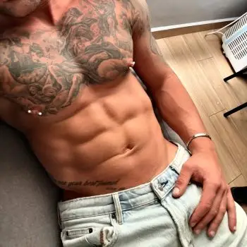 Accompagnatore gigolo Chrismontana